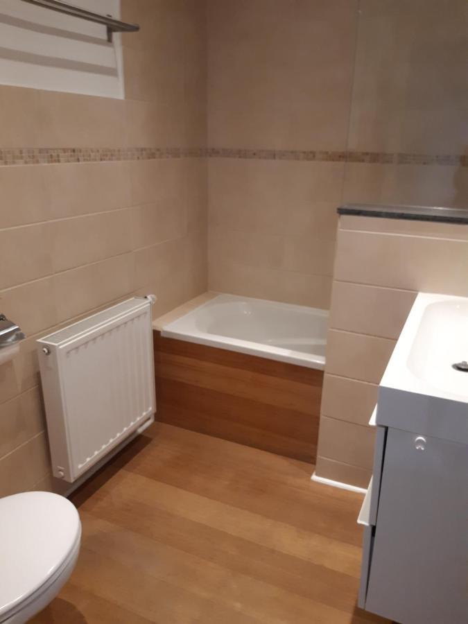 Maison Cosy Au Centre De Nivelles - Videosurveillance Exterieure ภายนอก รูปภาพ